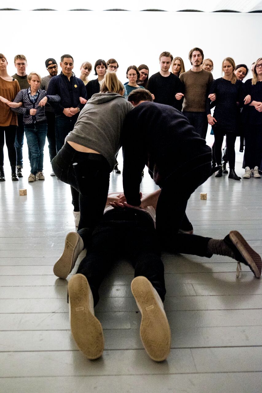 Henrik Bromanders och John Hanses föreställning kommer att utvecklas under spelperioden beroende på hur den tas emot och vad som händer. Här vid en repetition med provpublik. 