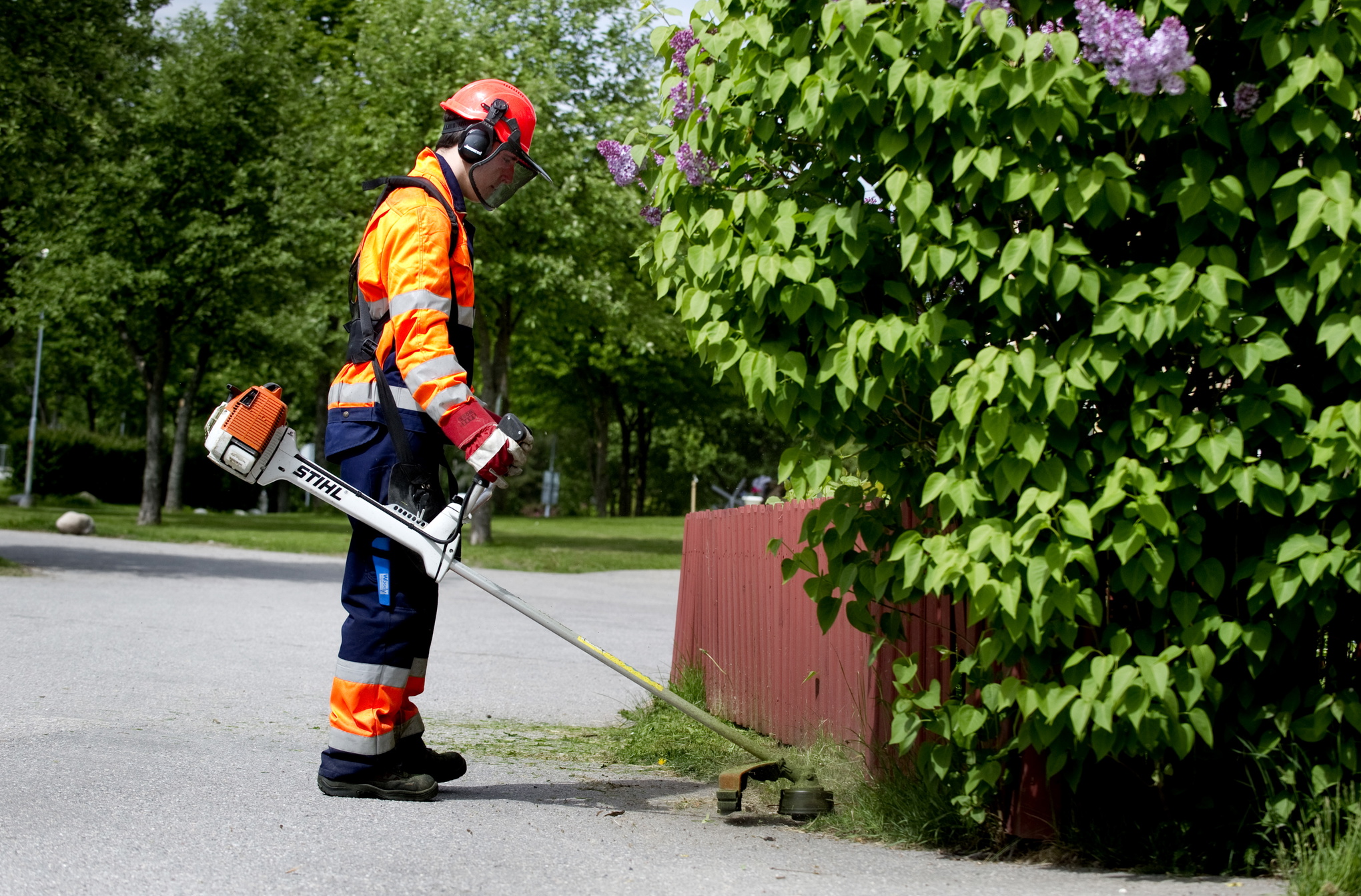 ”Det är belagt att nya och unga löper störst risk 
att skada sig på arbetet.”, säger John Nordmark, 
f d central facklig samordnare i SAC Syndikalisterna.