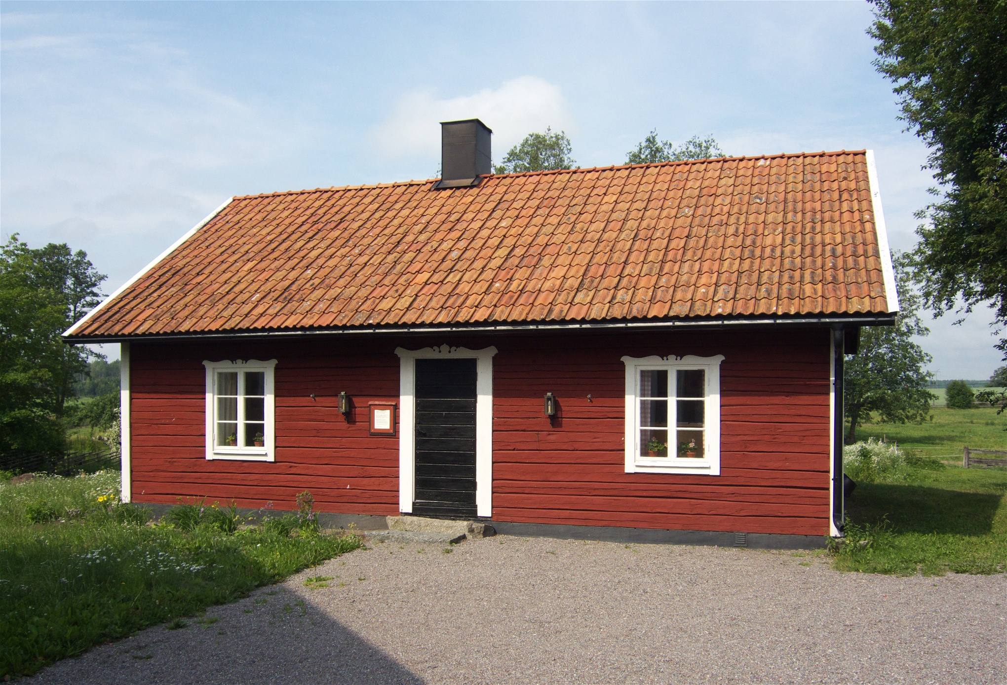 Fridegårdsmuseet vid Övergrans kyrka i Håbo nära Bålsta.
