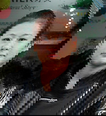 ”Mina föräldrar ville inte åka hemifrån men de hade inget val”, säger Li Yue.