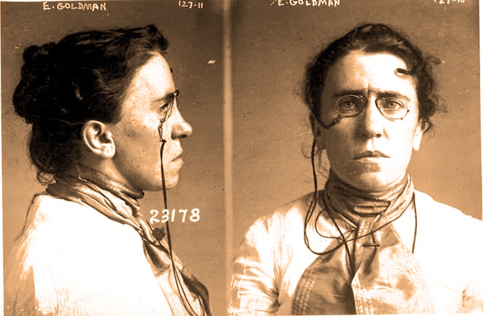 Anarkisten Emma Goldman – här på polisfoton från Chicago 1901 – var tidig med att uppmärksamma den arbetsideologiska koloniseringen av identitetspolitiska rörelser.