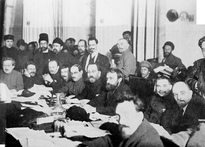 Idéerna om självförvaltning och arbetarkontroll utmönstrades snabbt när bolsjevikerna väl var vid makten, menar Kristian Falk. På bilden presidiet vid bolsjevikpartiets nionde kongress 1920. Lenin sitter i nedre högra hörnet på bilden.