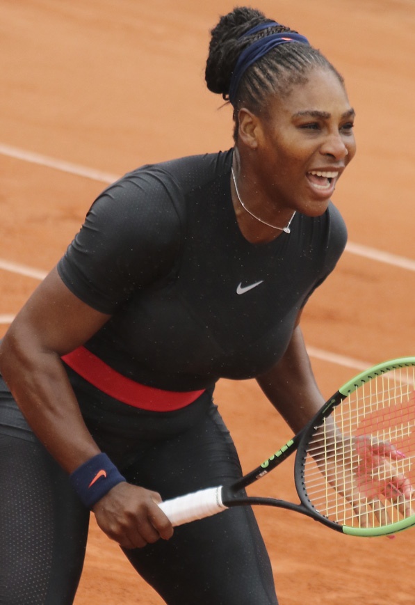 Serena Williams i byxor.