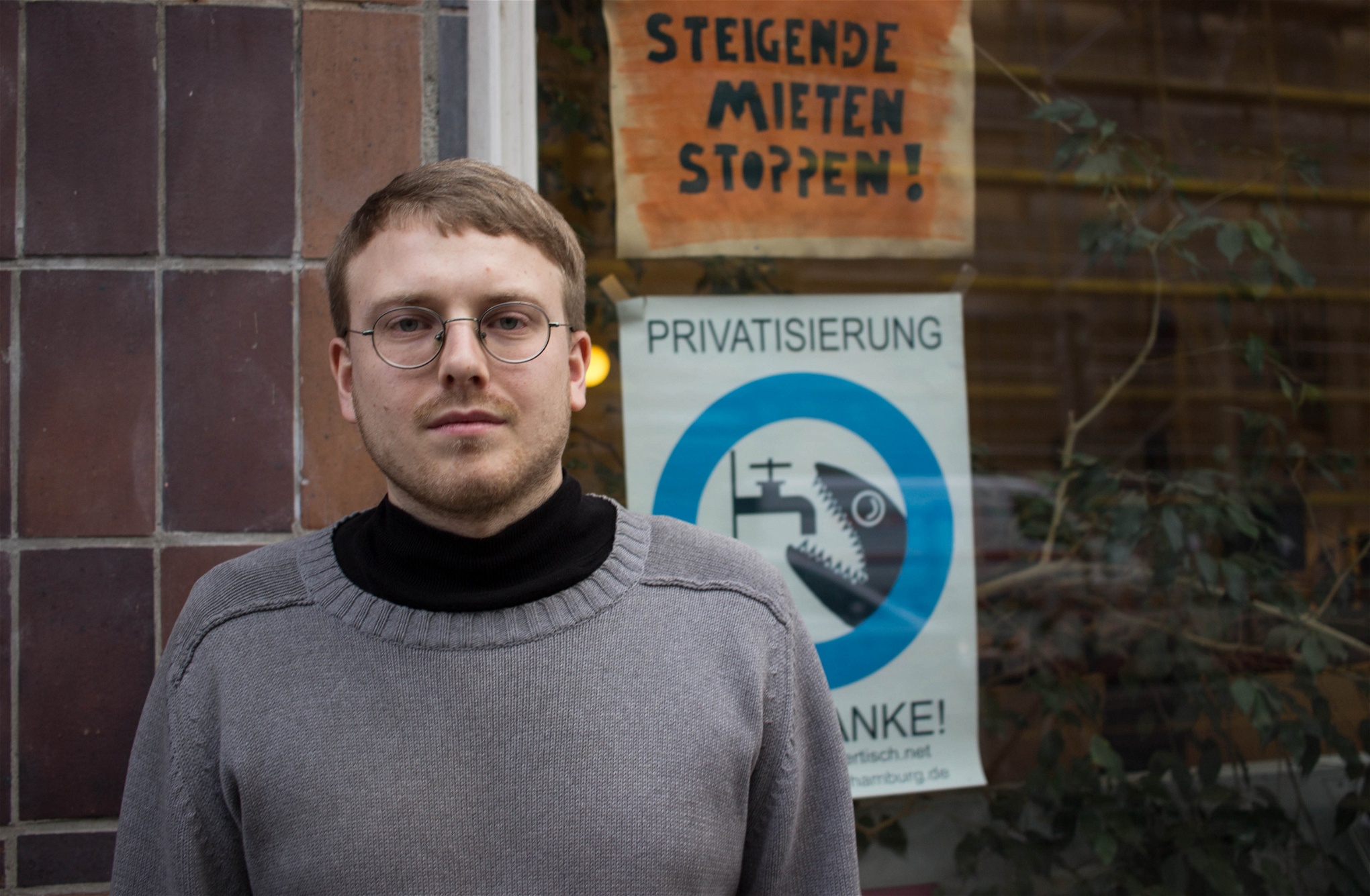 Philipp Möller arbetar på den vänsterorienterade hyresgäst­föreningen Berliner Mietergemeinschaft. 