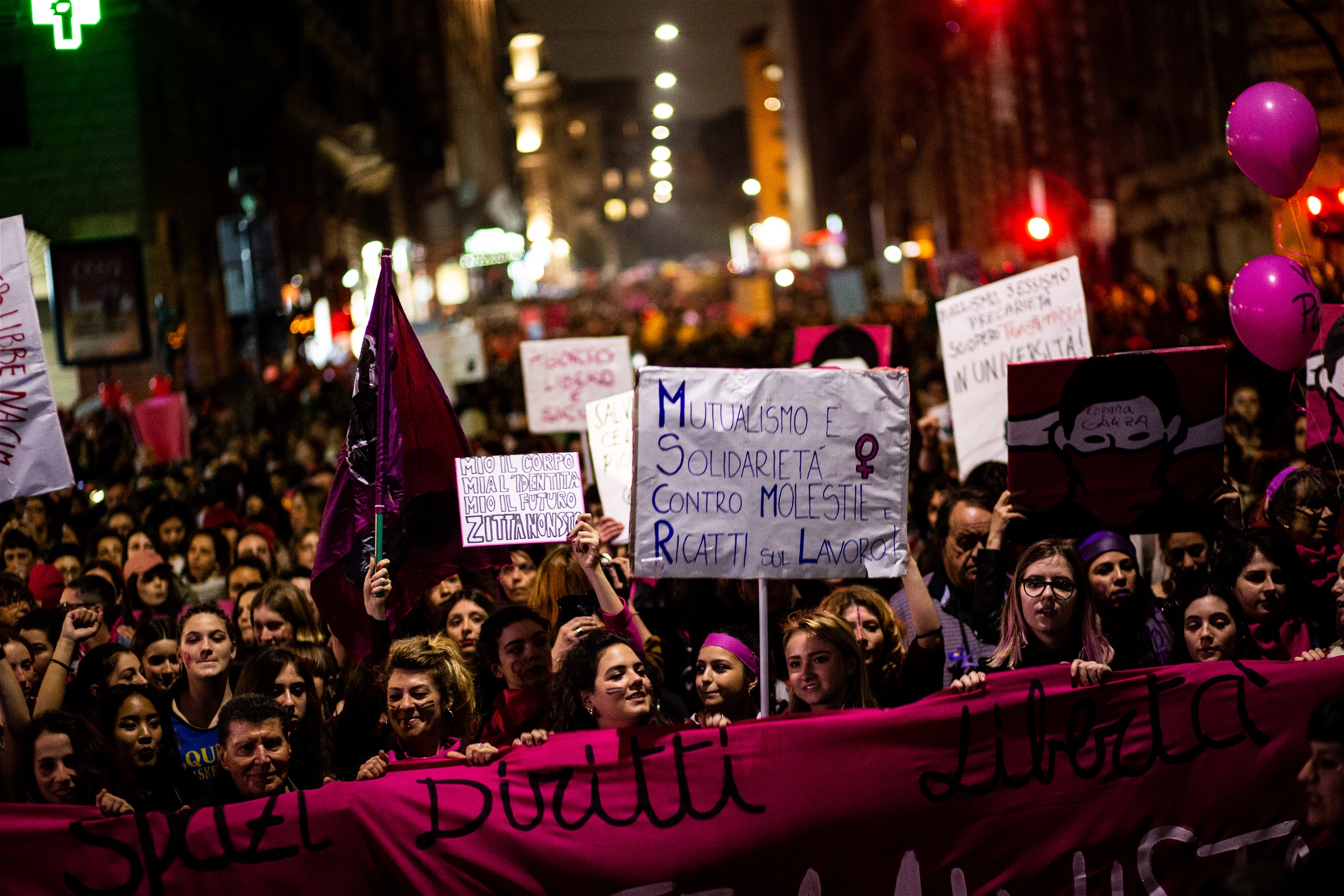I Rom deltog 50 000 personer i den feministiska demonstrationen. 