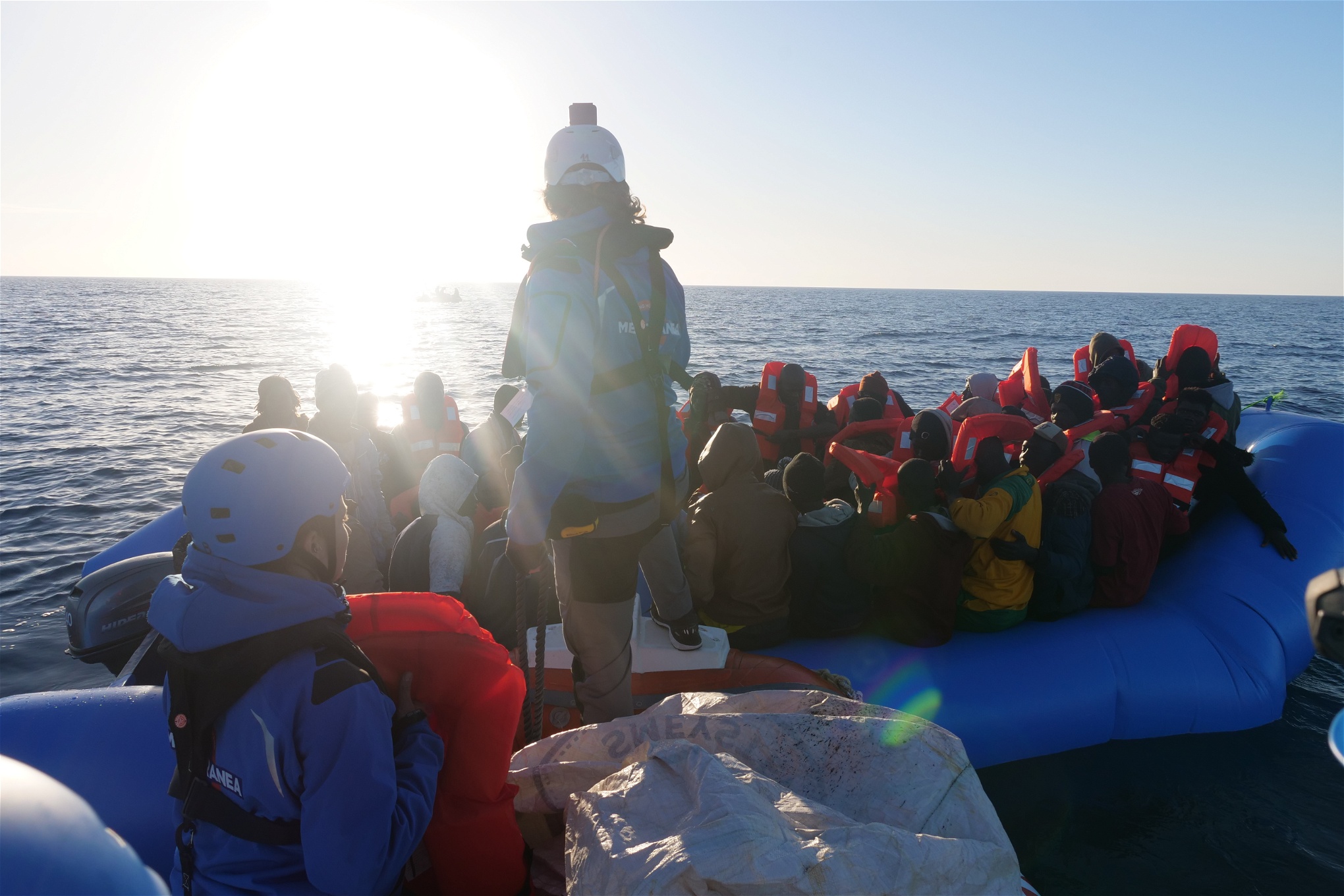 Meditteraneas räddningsaktion på Medelhavet måndagen den 18 mars. 49 människor räddades varav 12 minderåriga. 