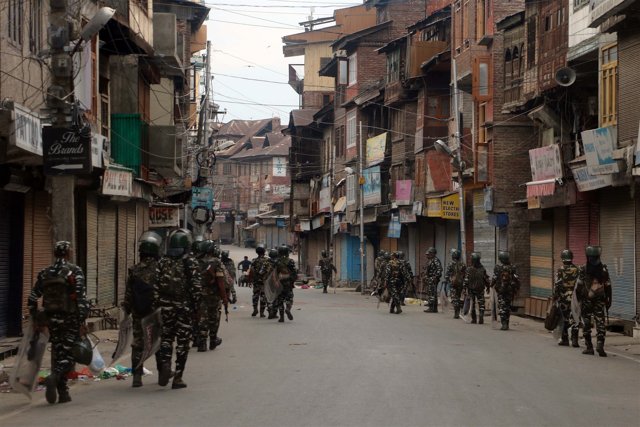 Under de senaste 50 dagarna har Kashmir varit belagt med hårda restriktioner från den indiska regeringen, samtidigt som mängder av soldater har skickats till regionen.