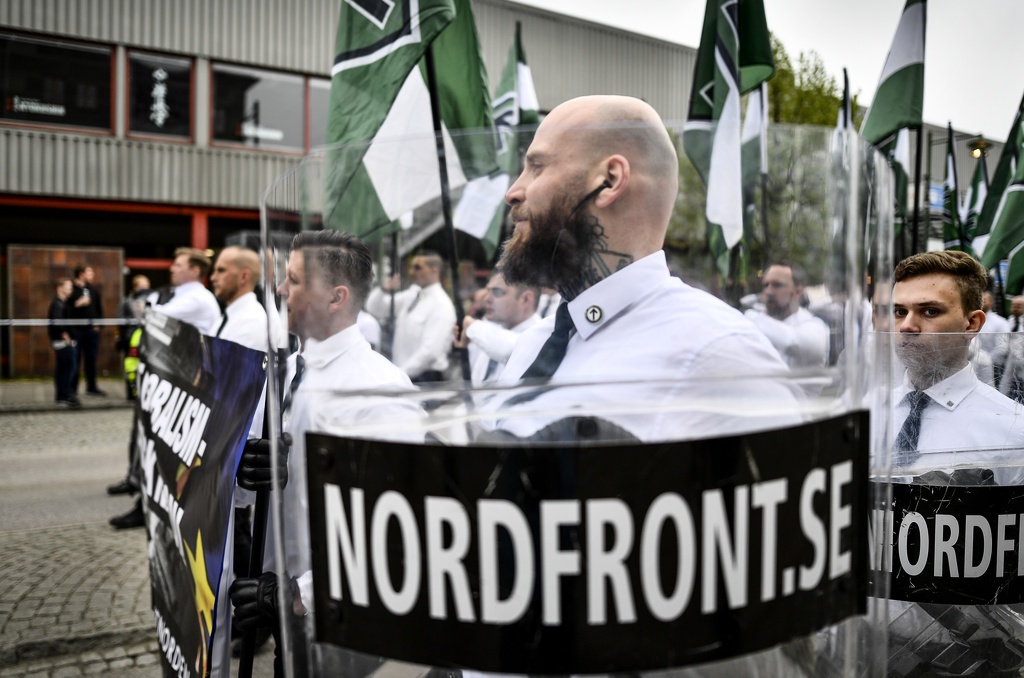 Nazistsekten Nordiska Motståndsrörelsen har fått in en miljon kronor i donationer sedan valet 2018. Nu hoppas organisationen kunna bygga upp egna medier på minst tio orter runt om i Sverige innan 2024.