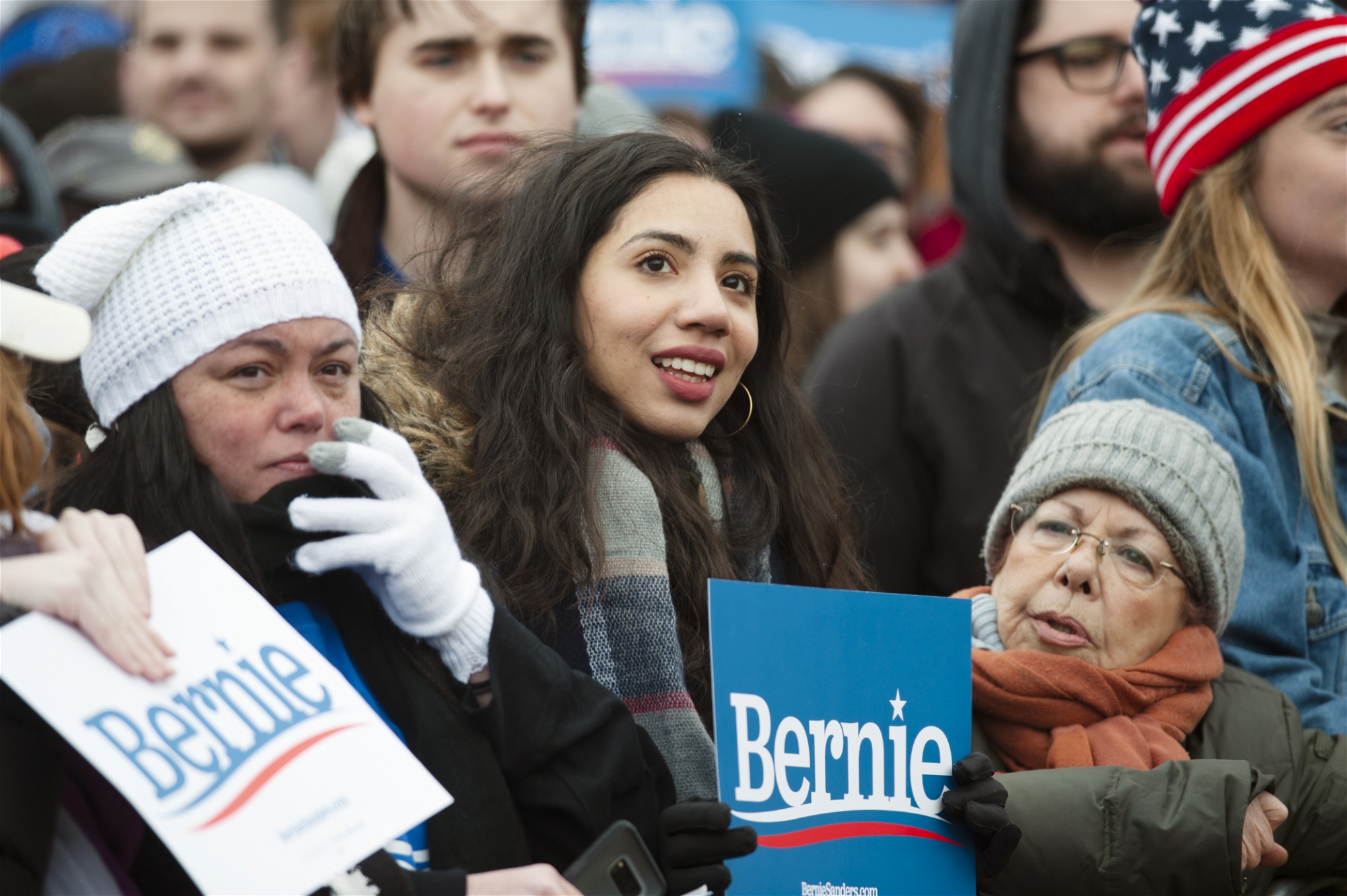 Många kom för att lyssna på Bernie Sanders kampanjmöte i Boston.