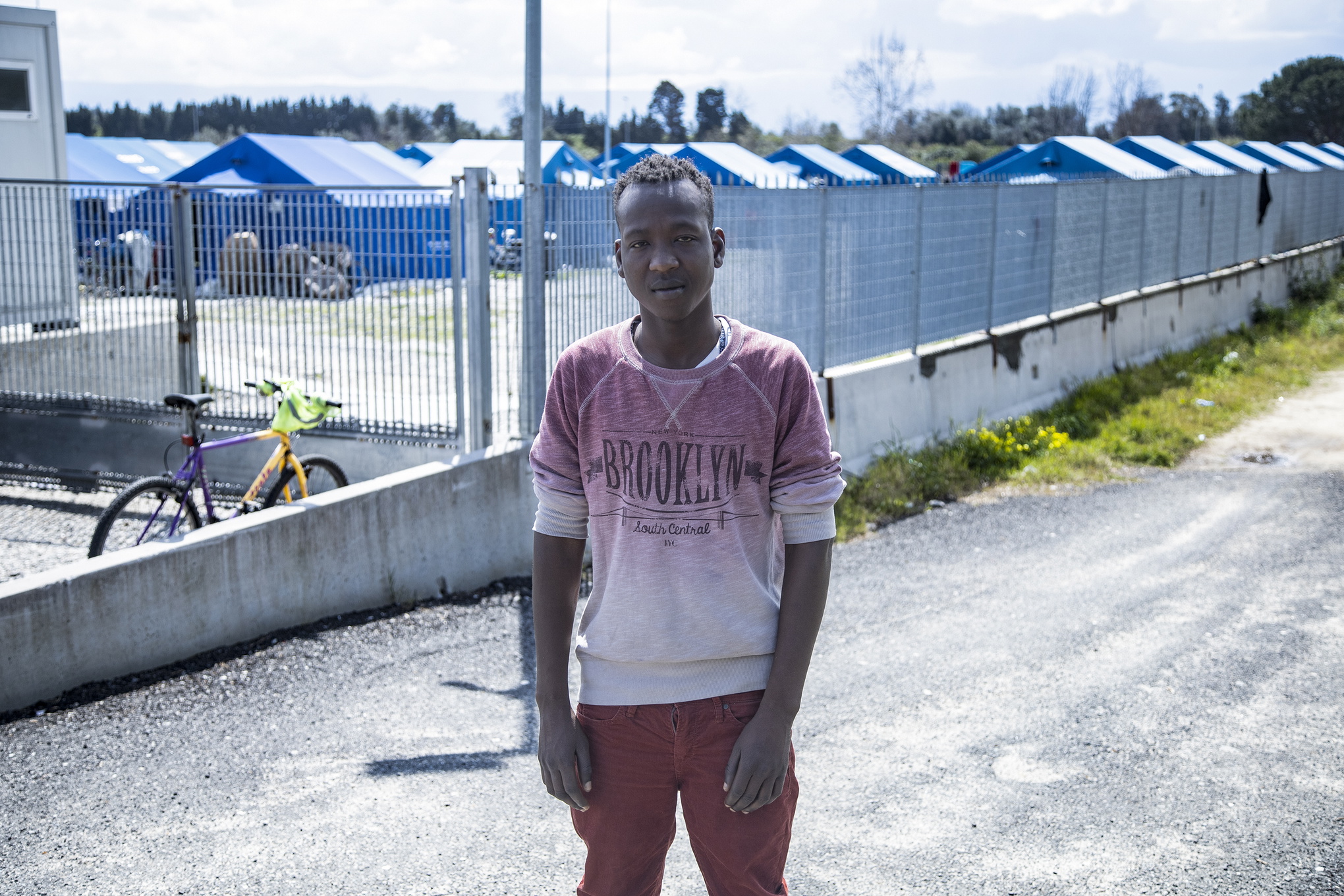 Foto: Valerio NicolosiMohammed utanför tältstaden i San Ferdinando.