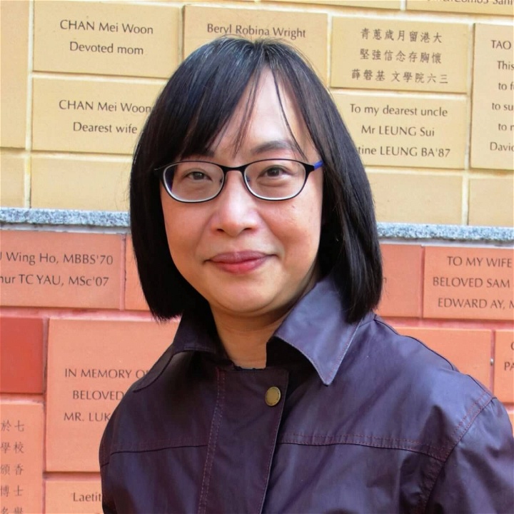 Pun Ngai, professor i sociologi vid universitetet i Hongkong, är en av medförfattarna till boken. Hon har tidigare forskat på kvinnliga migrantarbetares organisering på Foxconns fabriker Kina.