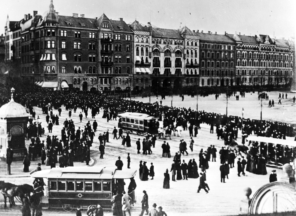 Foto: Pressens Bild/TTRösträttsdemonstration på Norra Bantorget i Stockholm 1902.