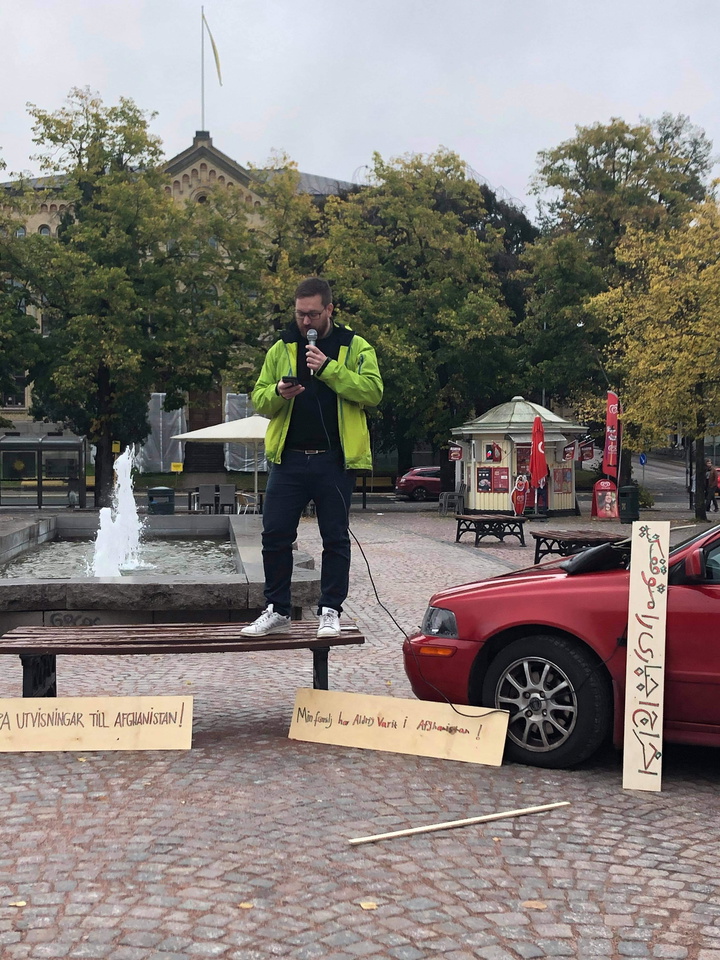 Foto: Privat Riksdagsledamoten Håkan Svennling från Vänsterpartiet var en av talarna under demonstrationen.