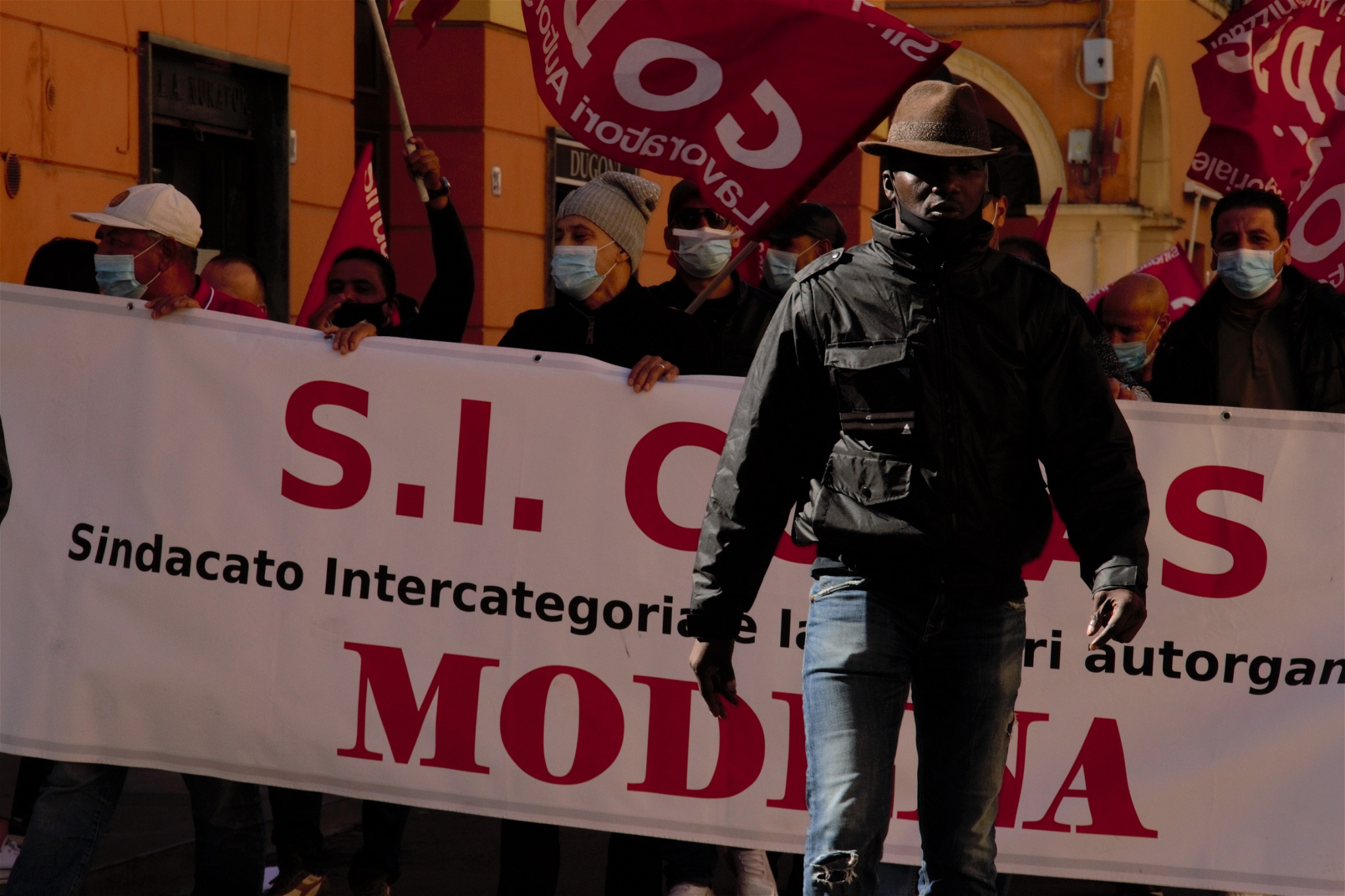 Foto: Alessandra MinconeDemonstration i Modena den 23 oktober. Över 400 fackligt aktiva åtals efter strejkerna på livsmedelsföretaget Italpizza.