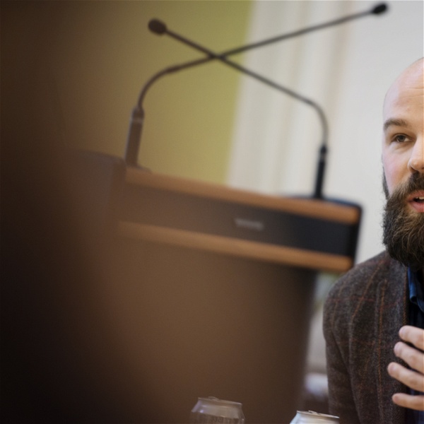STOCKHOLM 20151202 Daniel Suhonen, författare och chef för den fackliga tankesmedjan Katalys under ett seminarium om 7 timmars arbetsdag.
