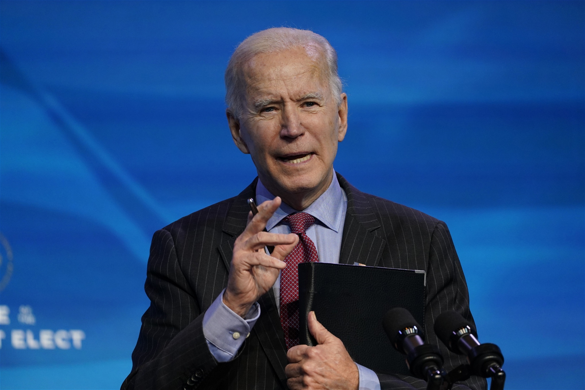 Joe Biden i en talarstol.
