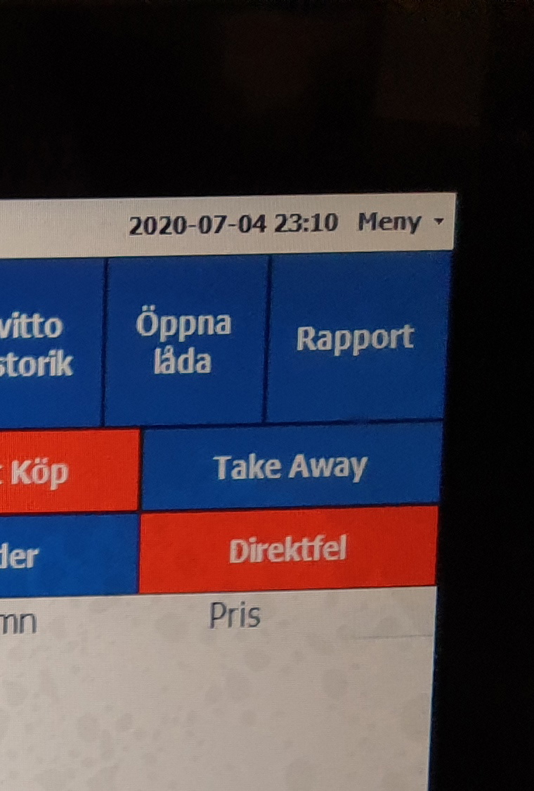 Kassan visar att klockan är 23:10