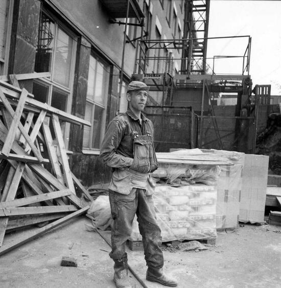 Syndikalistisk byggnadsarbetare 1976. Foto: SAC