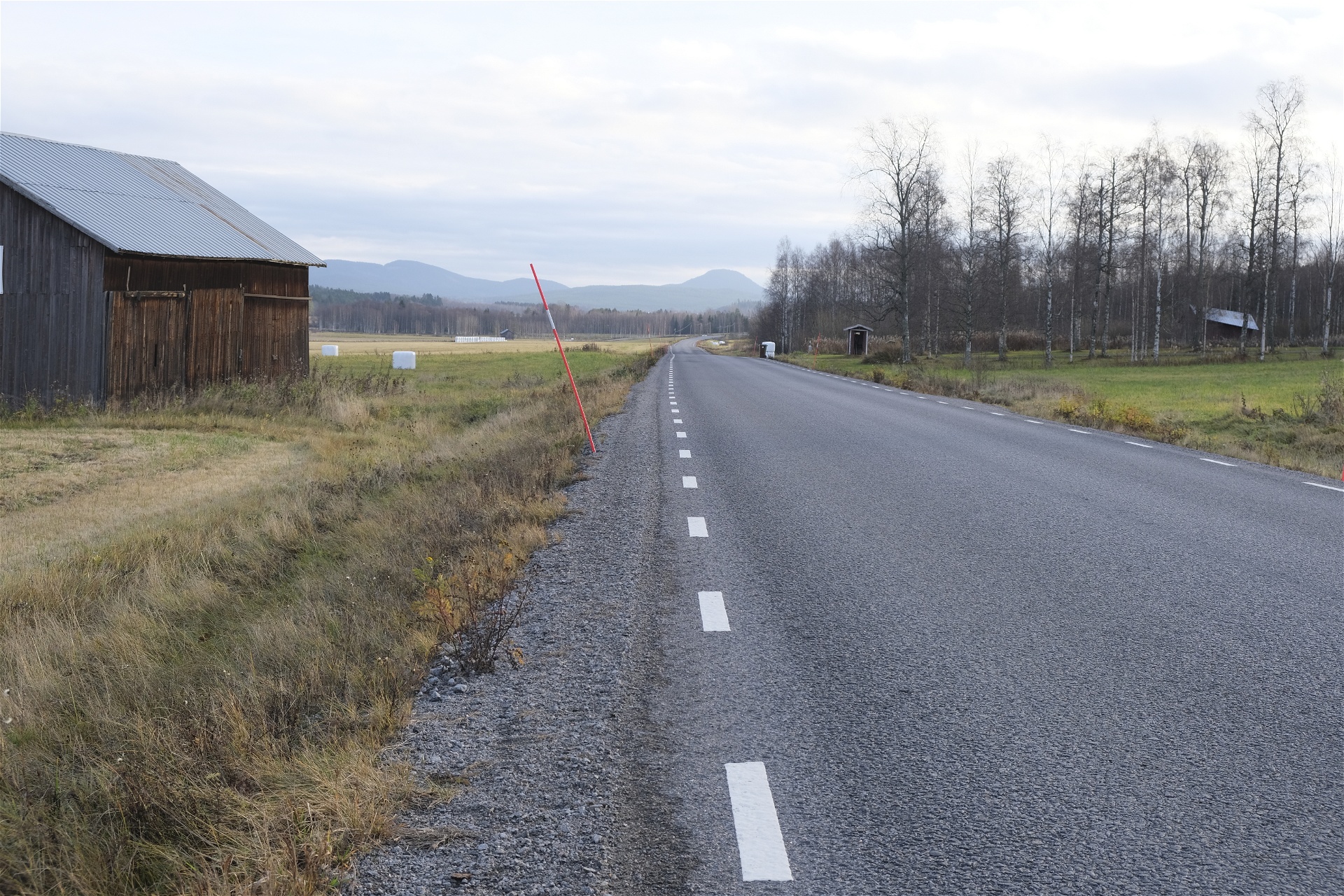Milen i bil är många och timmarna bakom ratten långa. Foto: Johan Apel Röstlund