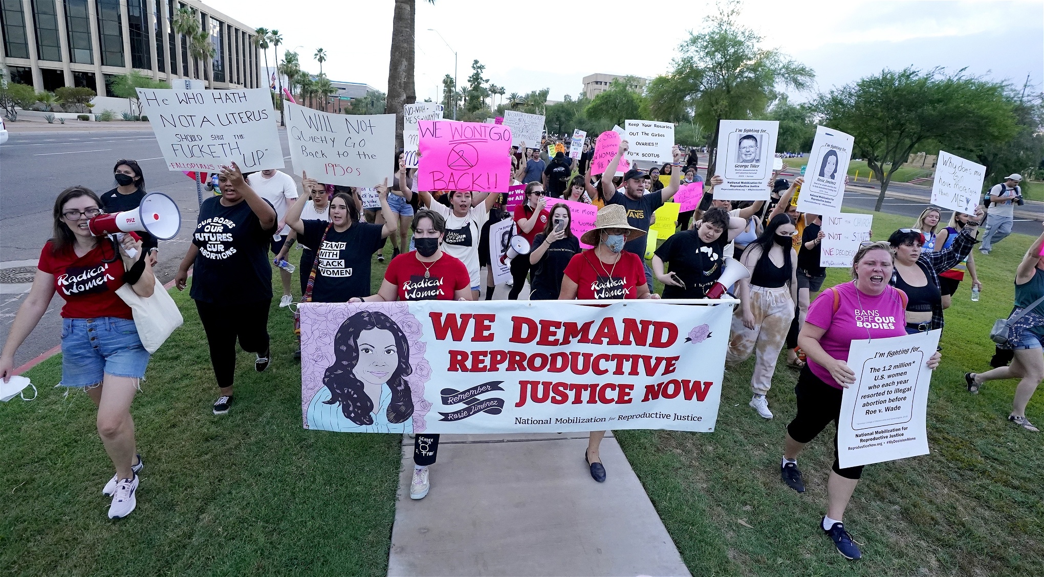 protester mot nya abortlagen i Arizona