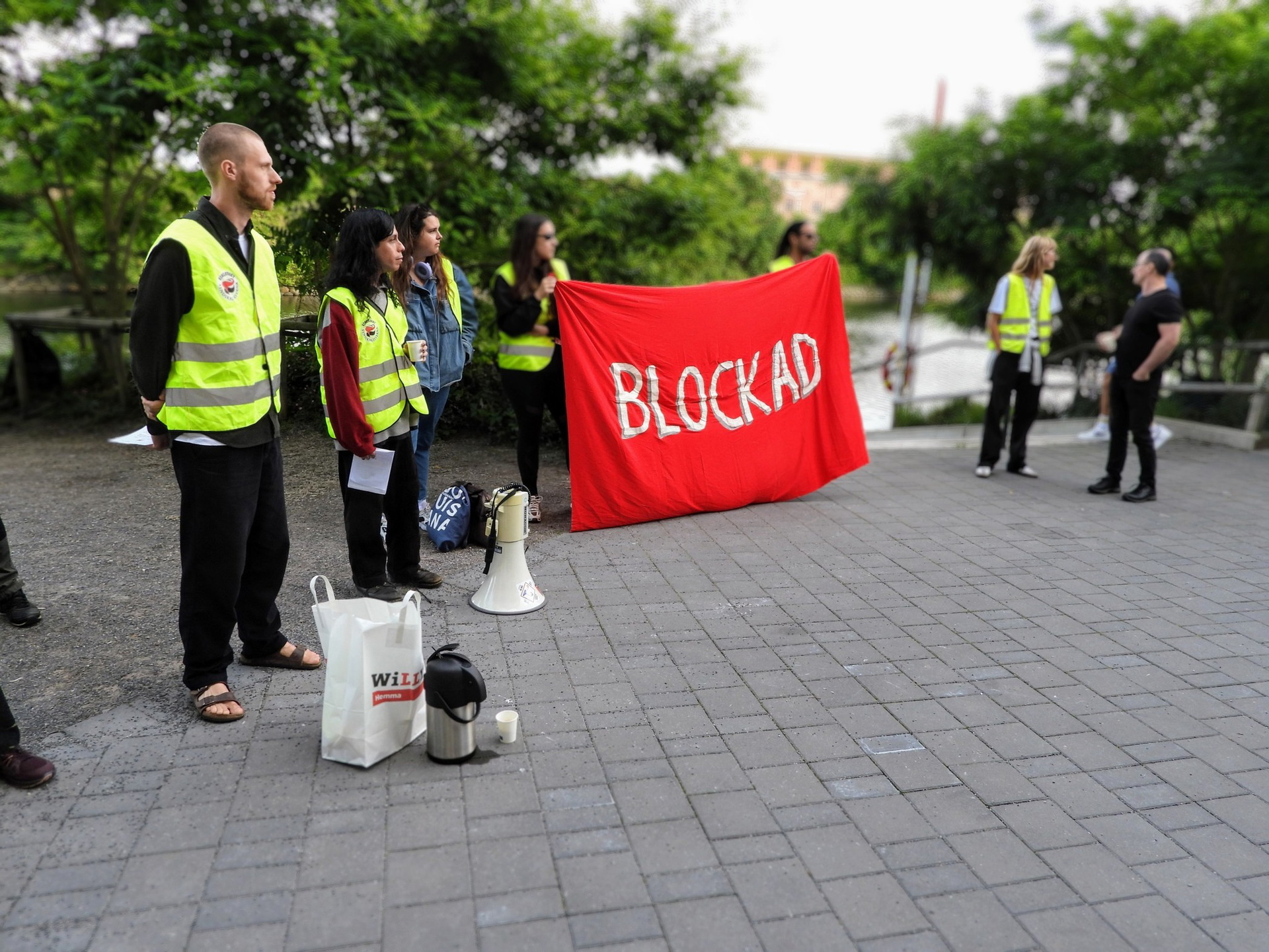Syndikalister i blockad mot restaurang