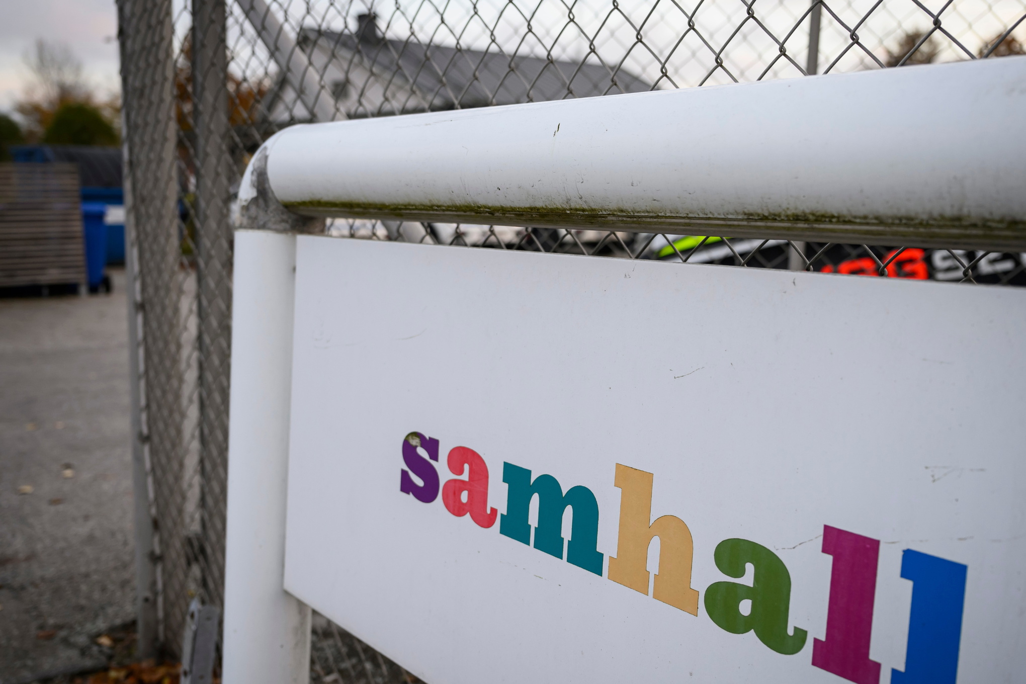 Samhall skylt