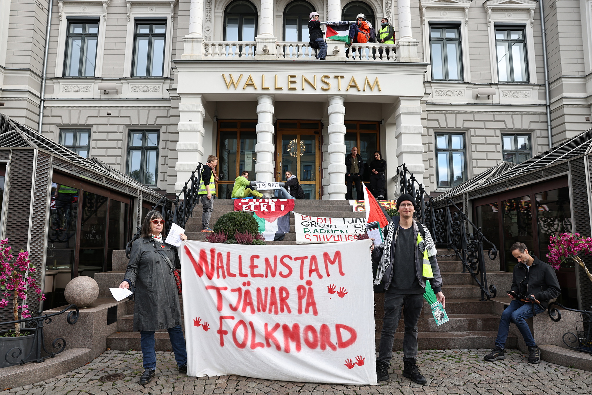 Wallenstam Stäng ner Elbit
