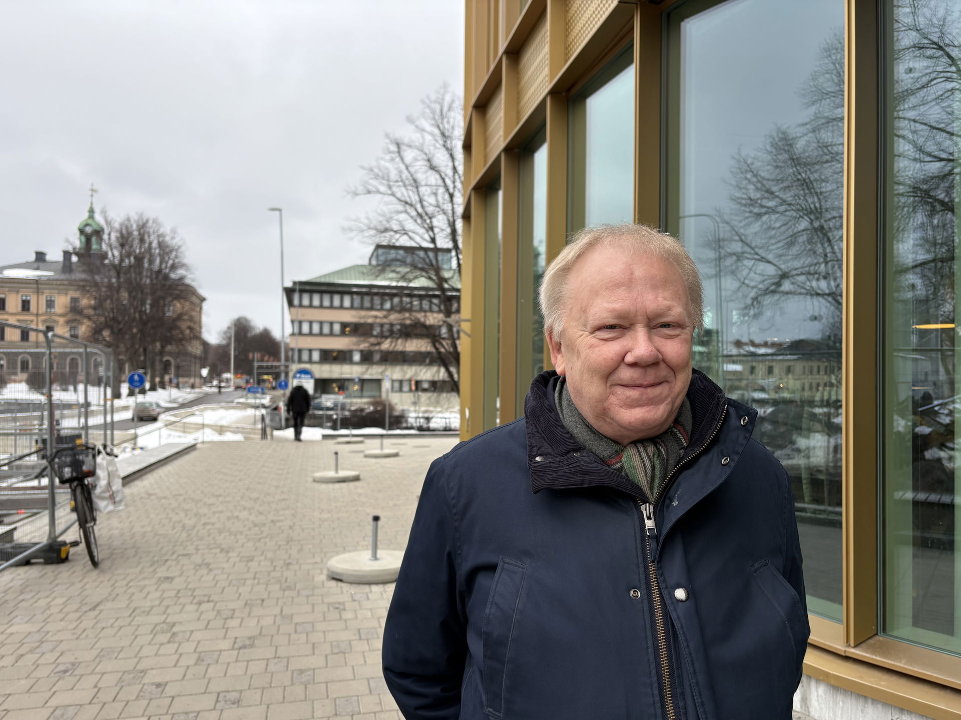 Claes, 70 är kritisk mot regeringen.